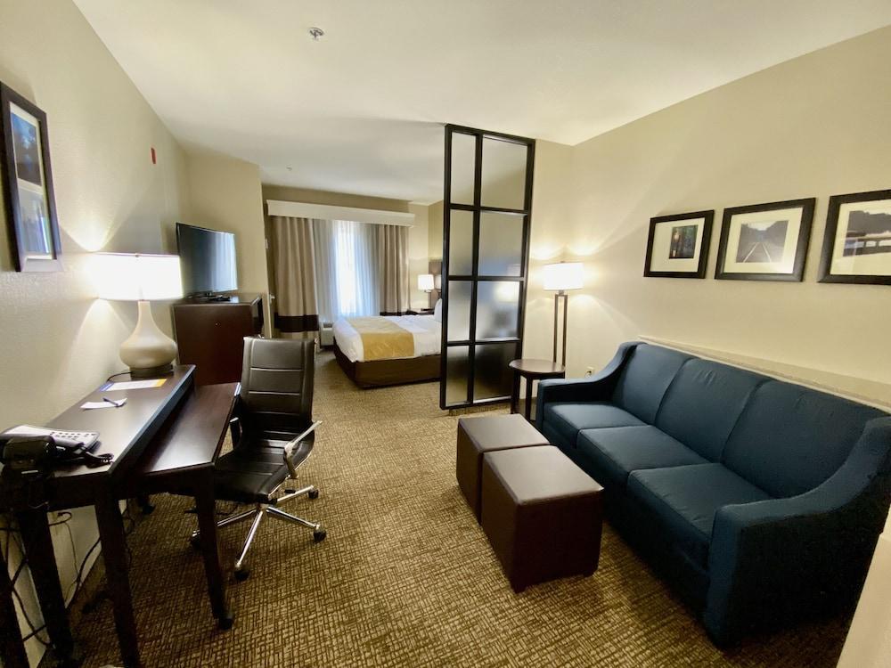 Hotel Comfort Warner Robins 3*