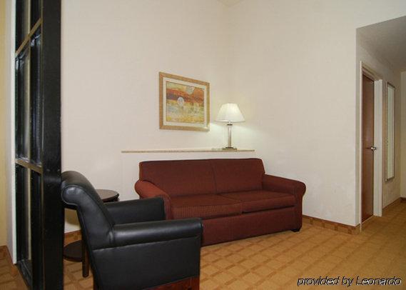 Comfort Warner Robins Hotel 3*